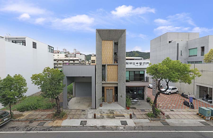 Introducing Hyaku Yama: A Fusion of Art and Architecture