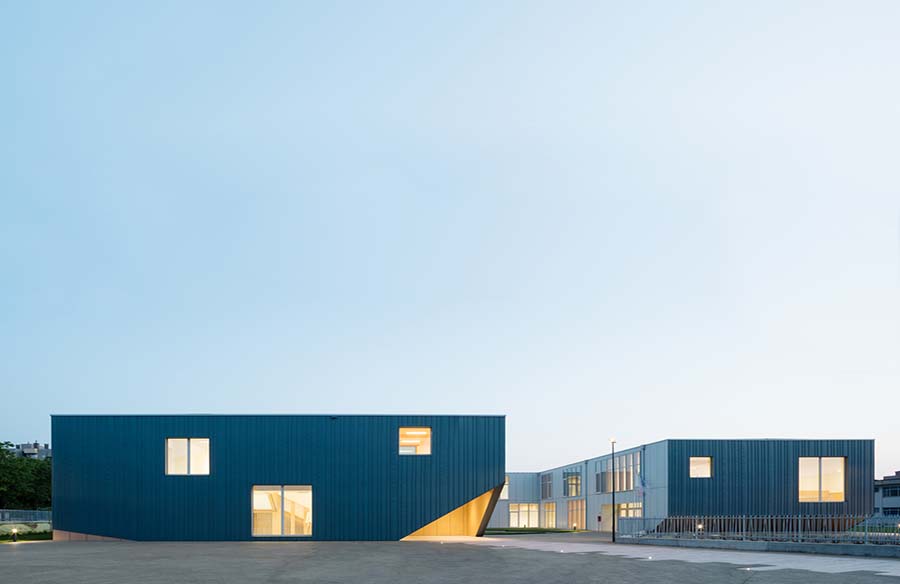 Redefining Primary Education: Porto Potenza Picena Primary School by Settanta7