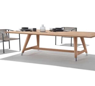 Desco Outdoor Table: Where Tradition Meets Contemporary Hospitality