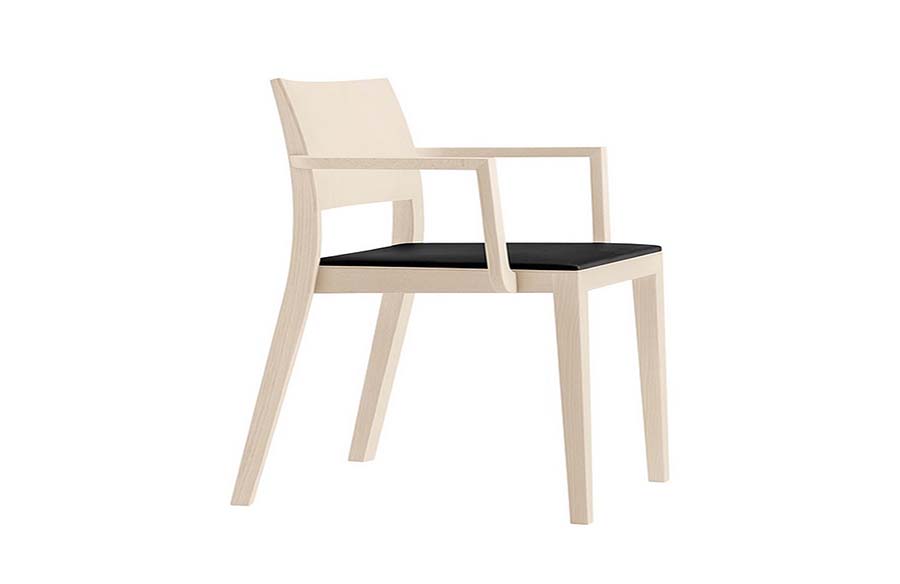 Exploring the Lyra Esprit 6-553A Upholstered Wooden Armchair by Horgenglarus